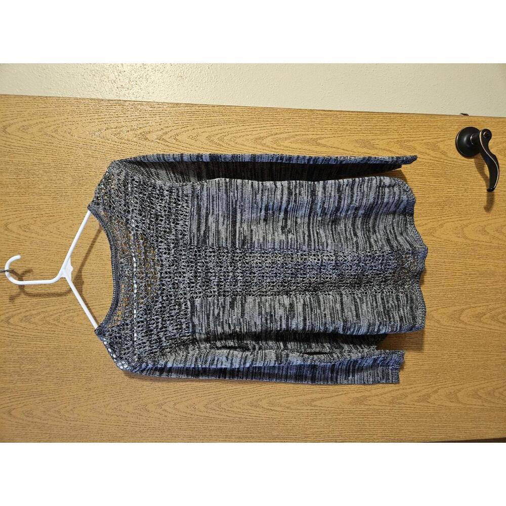 One World sweater - Picture 5 of 8